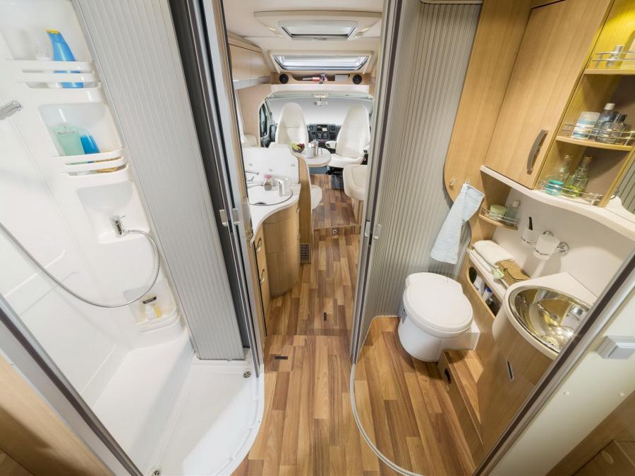 Интерьер Hymer Tramp CL 2010 года  (фото 3 из 10)